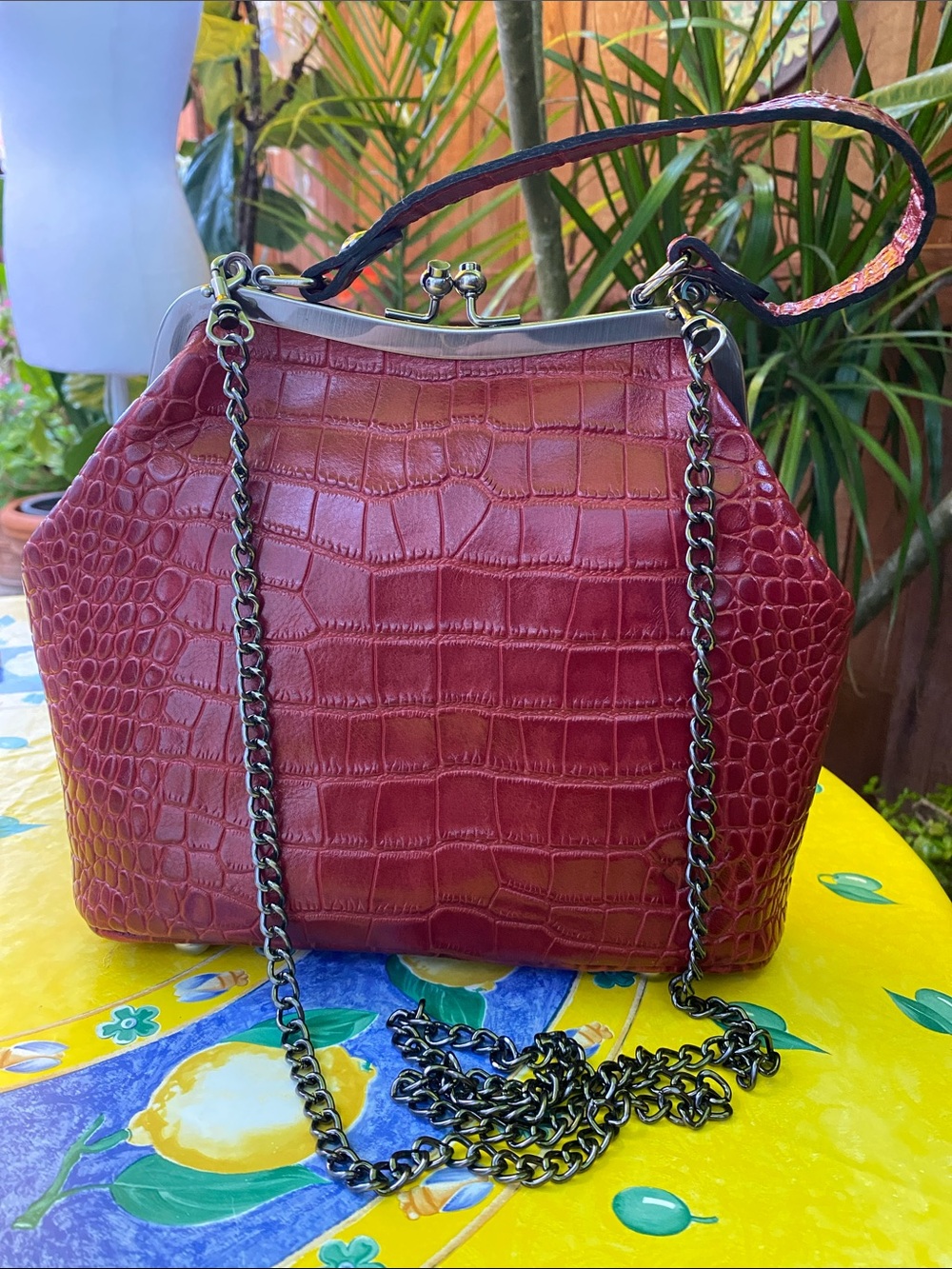 PATRICIA NASH Women's Croc-Embossed Frame Satchel - Red